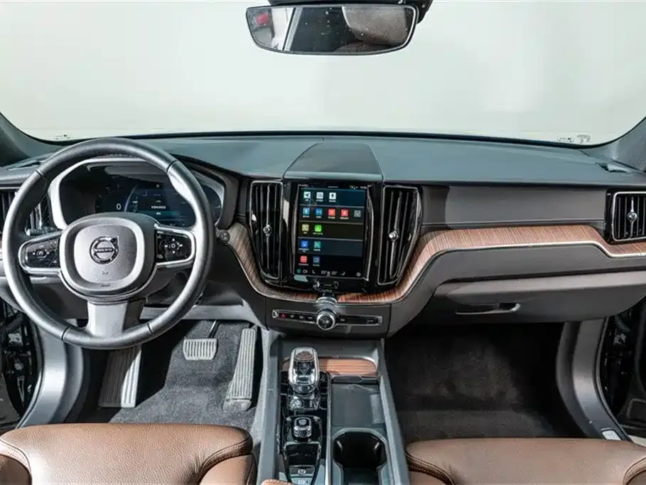 Volvo XC60 PHEV 2025 из CN, фото 10