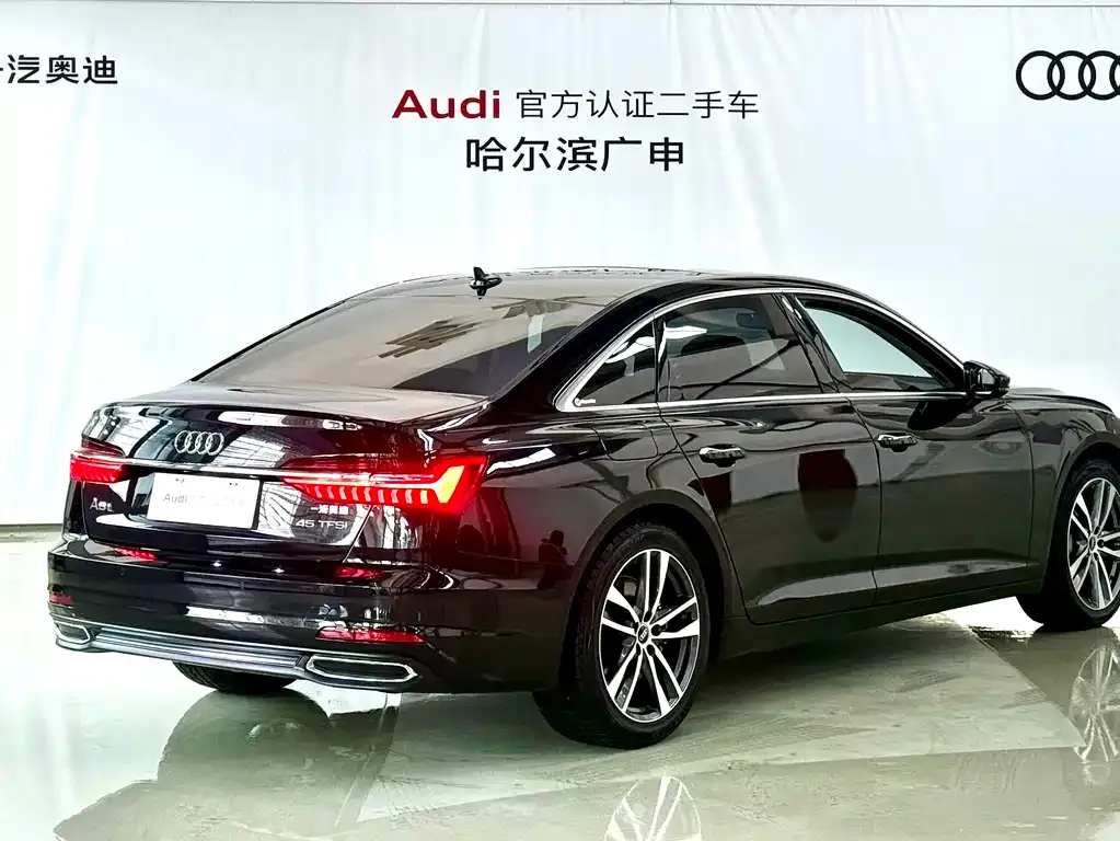 Audi A6L — фото 7
