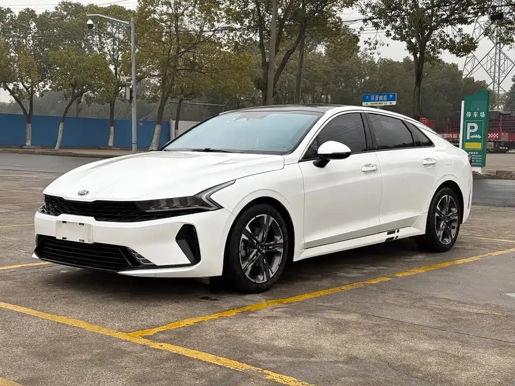 Kia K5 2021 из CN, фото 1