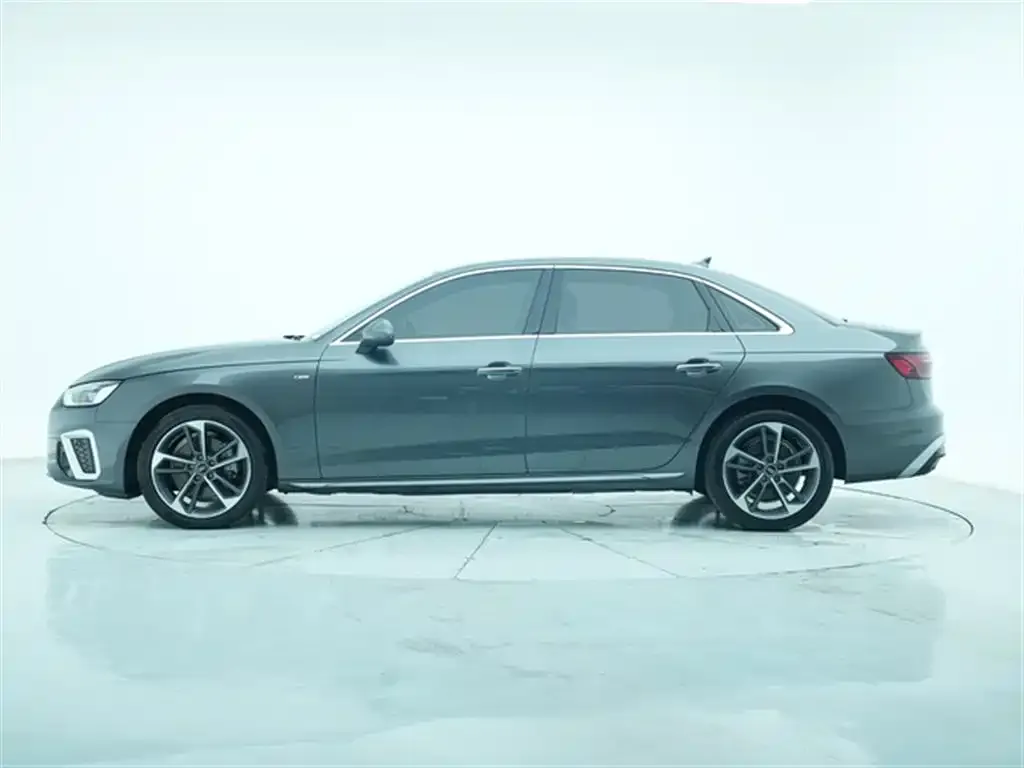 Audi A4L 2023 из CN, фото 8