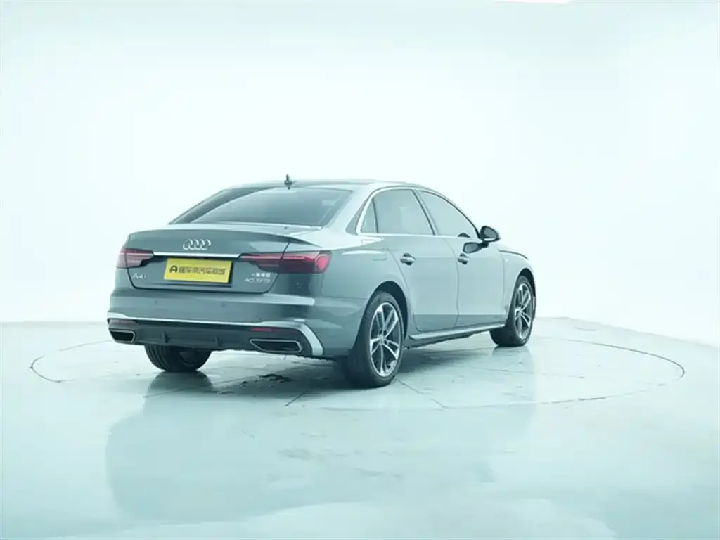Audi A4L 2023 из CN, фото 5