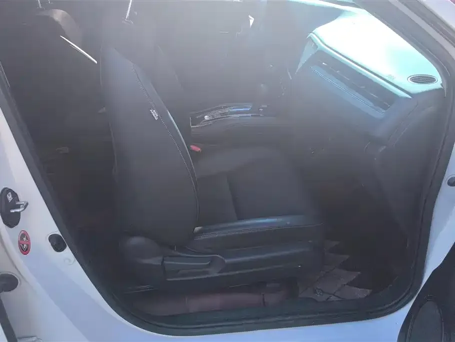 Honda Vezel 2022 из CN, фото 7