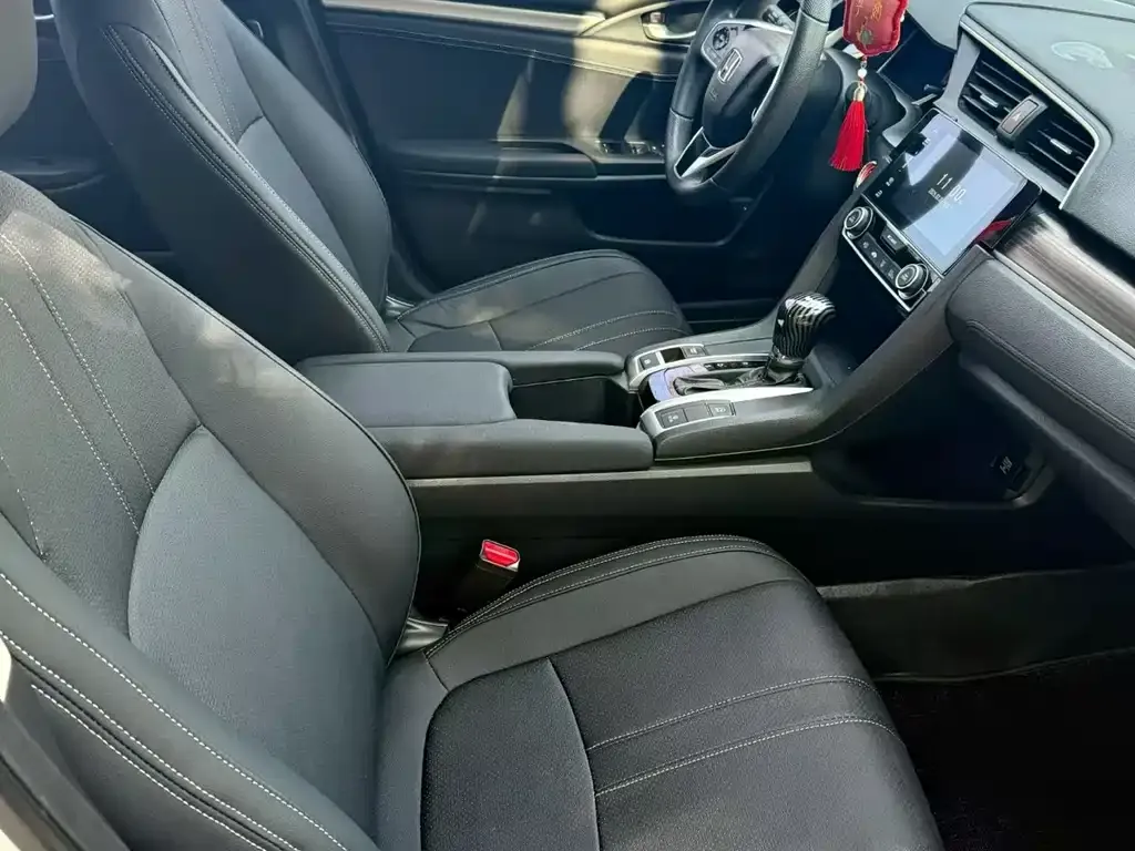Honda Civic 2021 из CN, фото 3