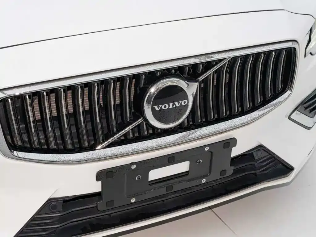 Volvo S60 2024 из CN, фото 9