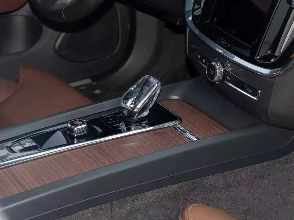 Volvo S60 2024 из CN, фото 10