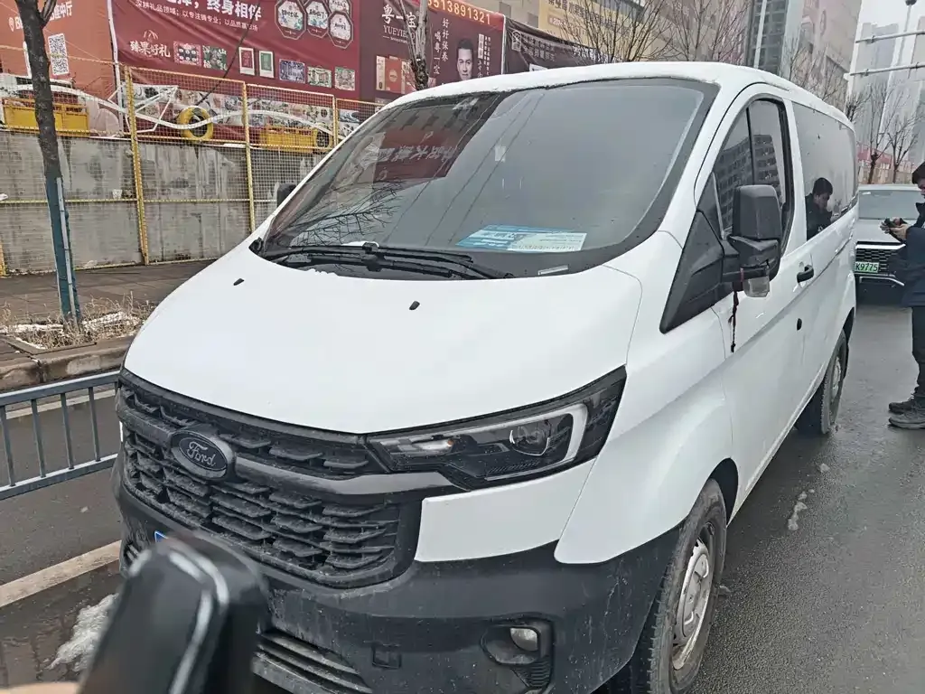Ford Transit 2024 из CN, фото 1
