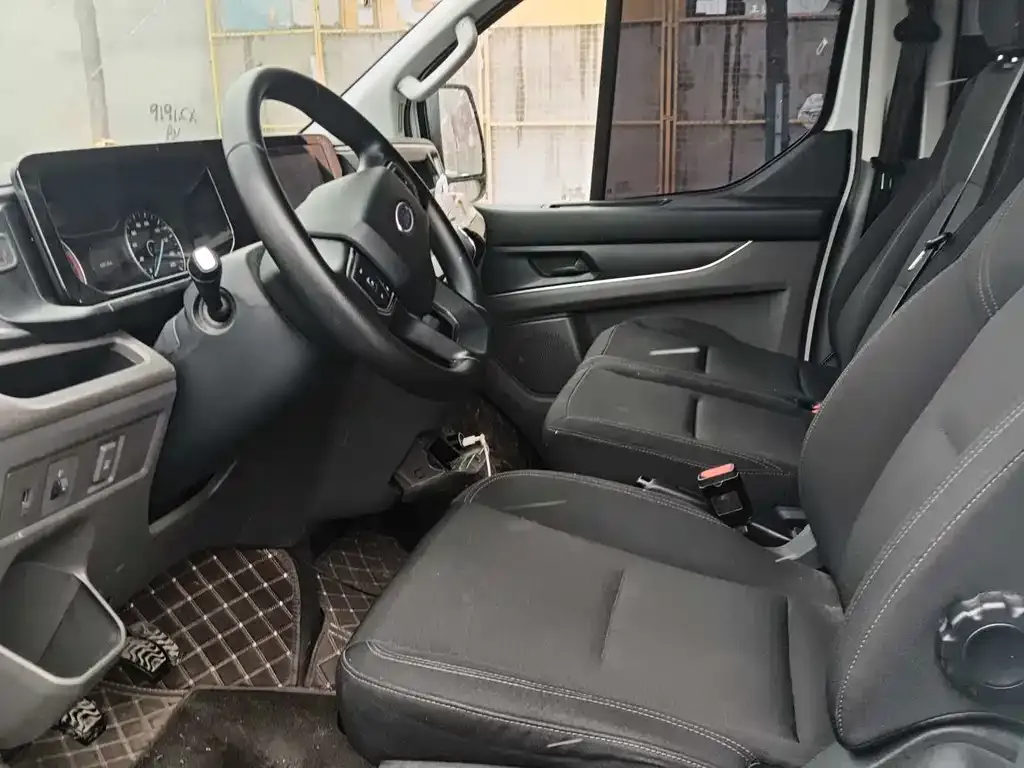 Ford Transit 2024 из CN, фото 3