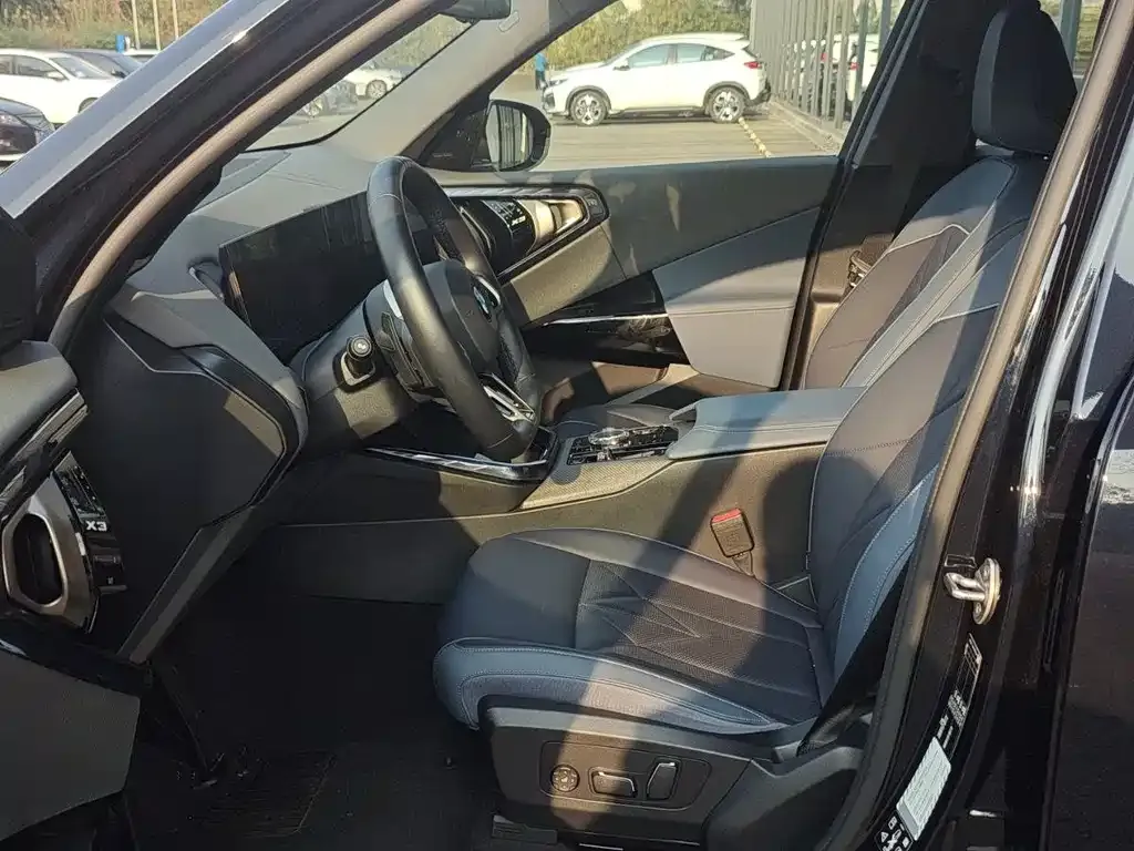 BMW X3 2025 из CN, фото 10