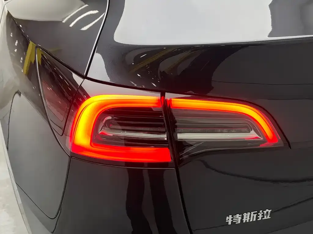 Tesla Model Y 2025 из CN, фото 10