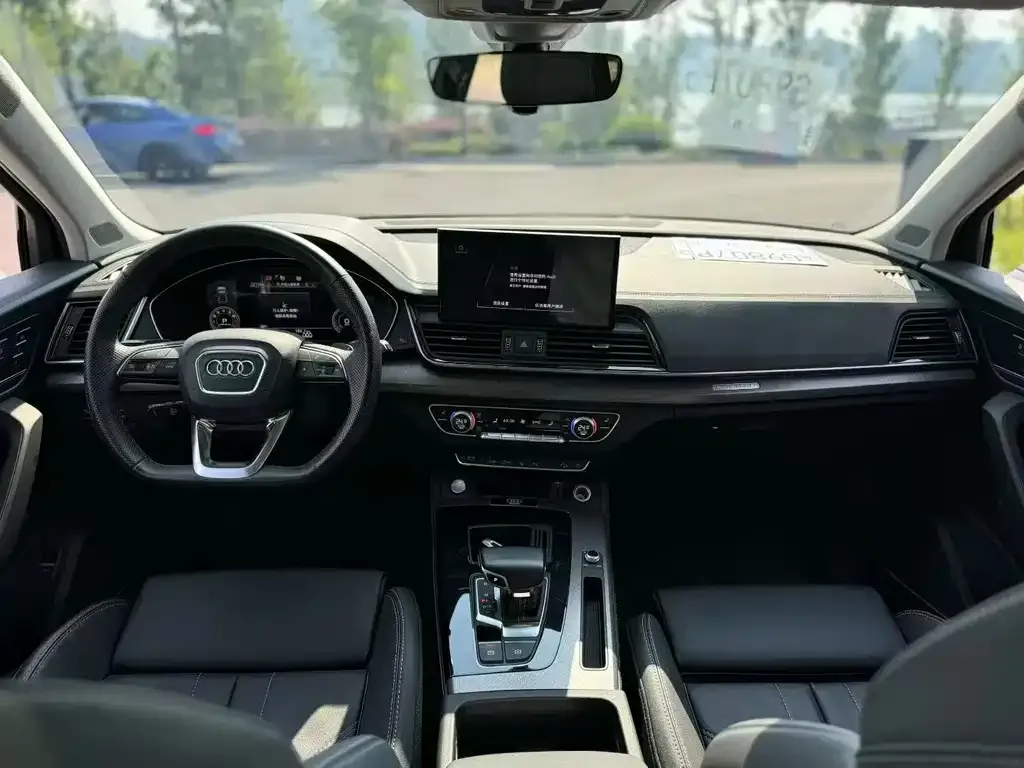 Audi Q5L 2022 из CN, фото 2