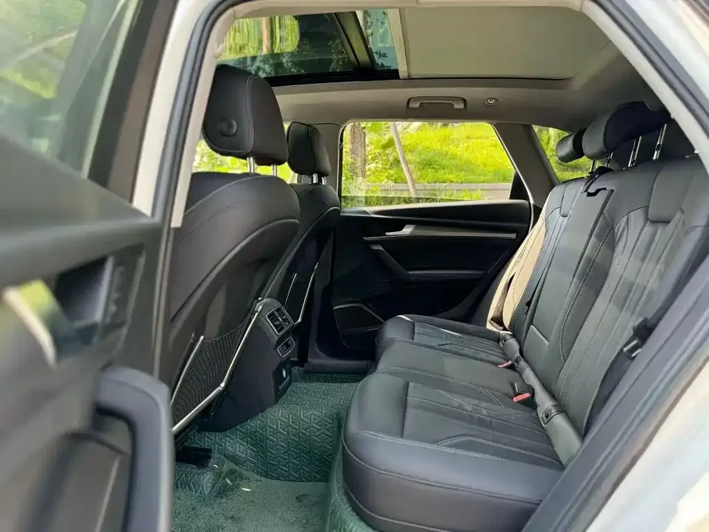 Audi Q5L 2022 из CN, фото 3