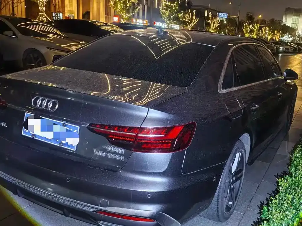 Audi A4L 2021 из CN, фото 3