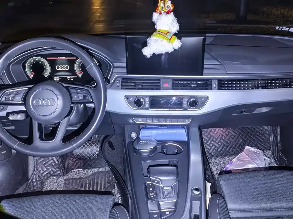 Audi A4L 2021 из CN, фото 6