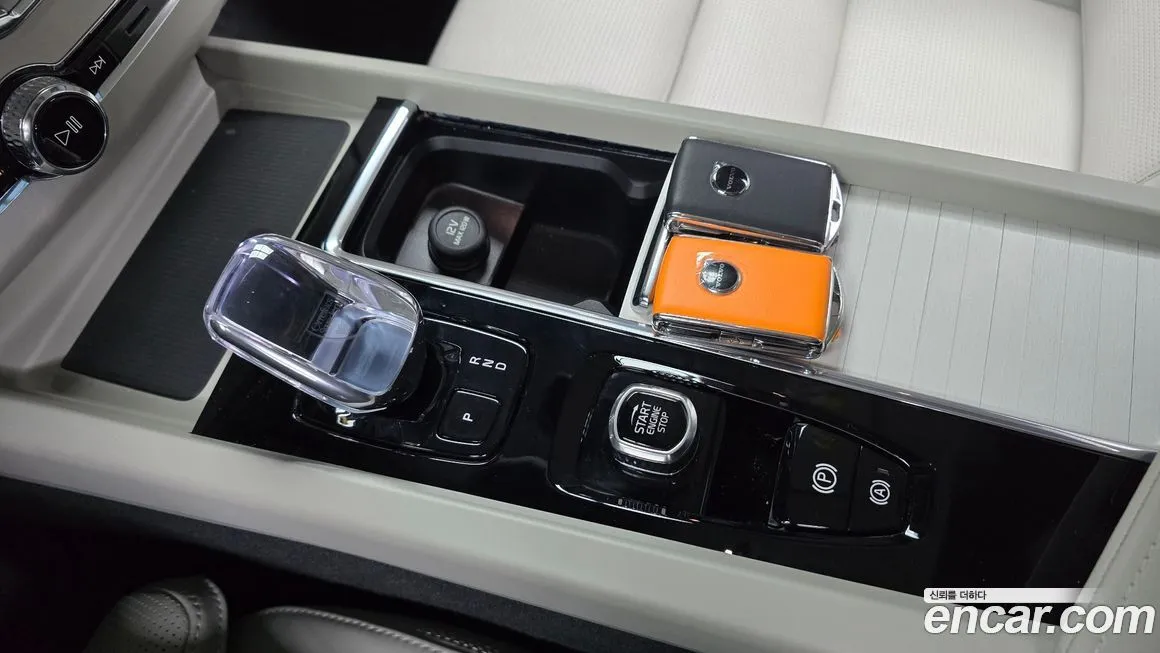 Volvo XC60 2025 из KR, фото 8