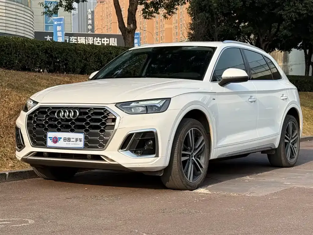 Audi Q5L 2022 из CN, фото 1