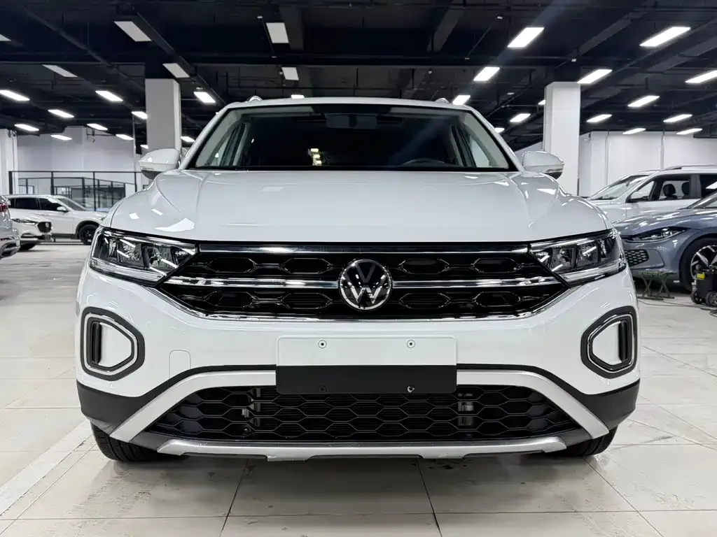 Volkswagen T-Roc 2023 из CN, фото 2