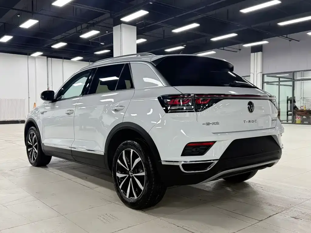 Volkswagen T-Roc 2023 из CN, фото 4