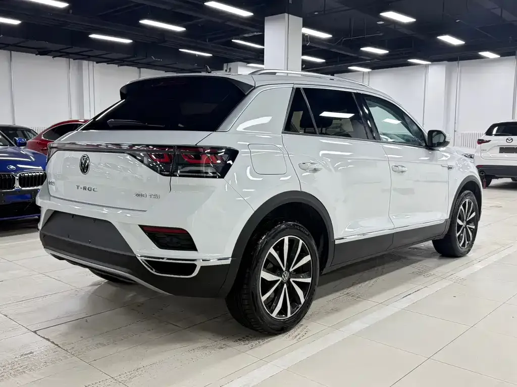 Volkswagen T-Roc 2023 из CN, фото 3