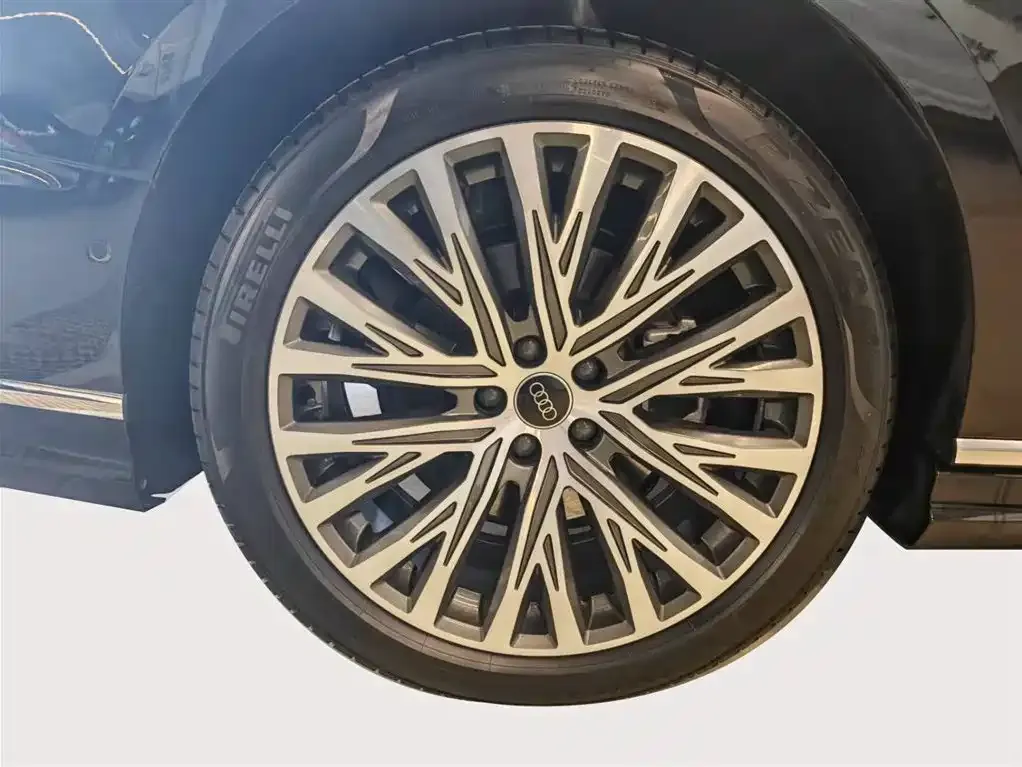 Audi A8 2025 из CN, фото 10
