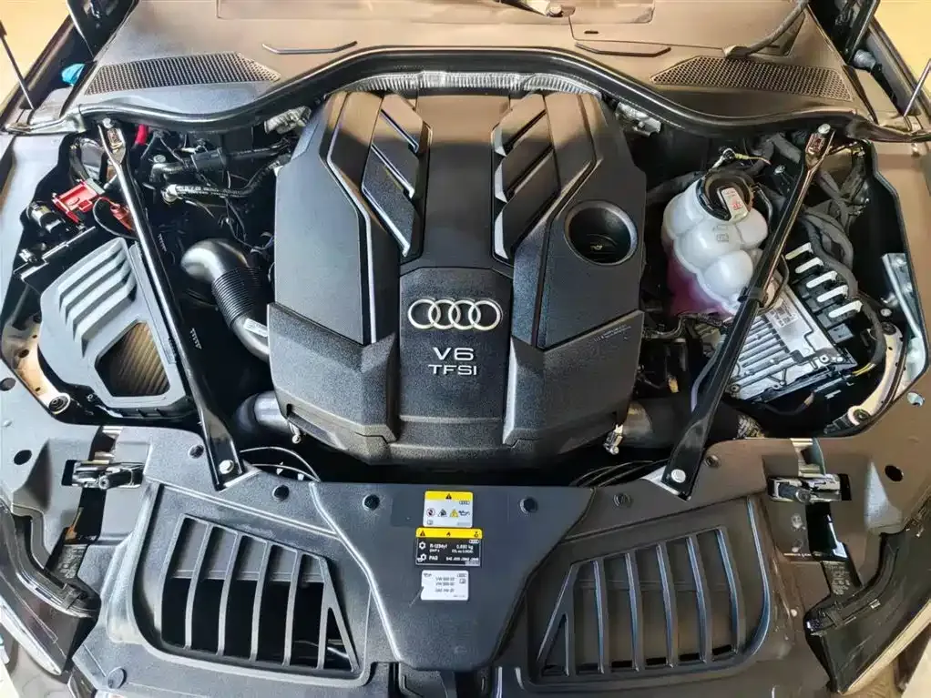 Audi A8 2025 из CN, фото 8