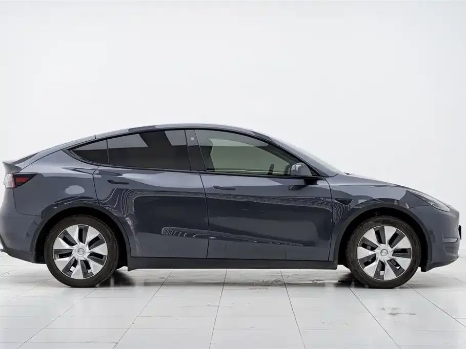 Tesla Model Y 2023 из CN, фото 4