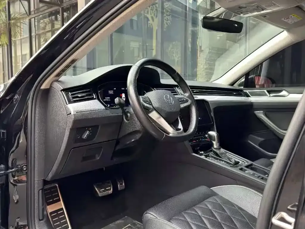 Volkswagen Magotan GTE PHEV 2022 из CN, фото 6