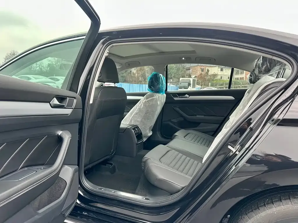 Volkswagen Magotan 2025 из CN, фото 6