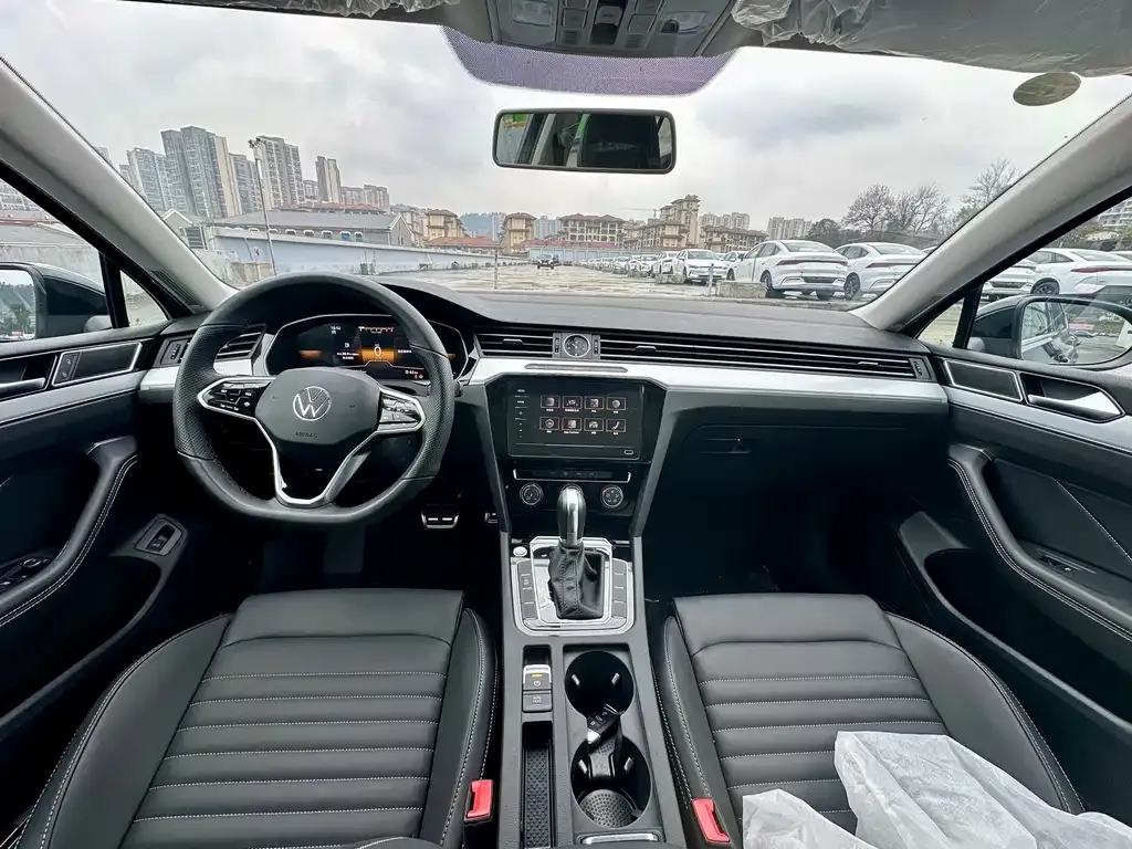 Volkswagen Magotan 2025 из CN, фото 10