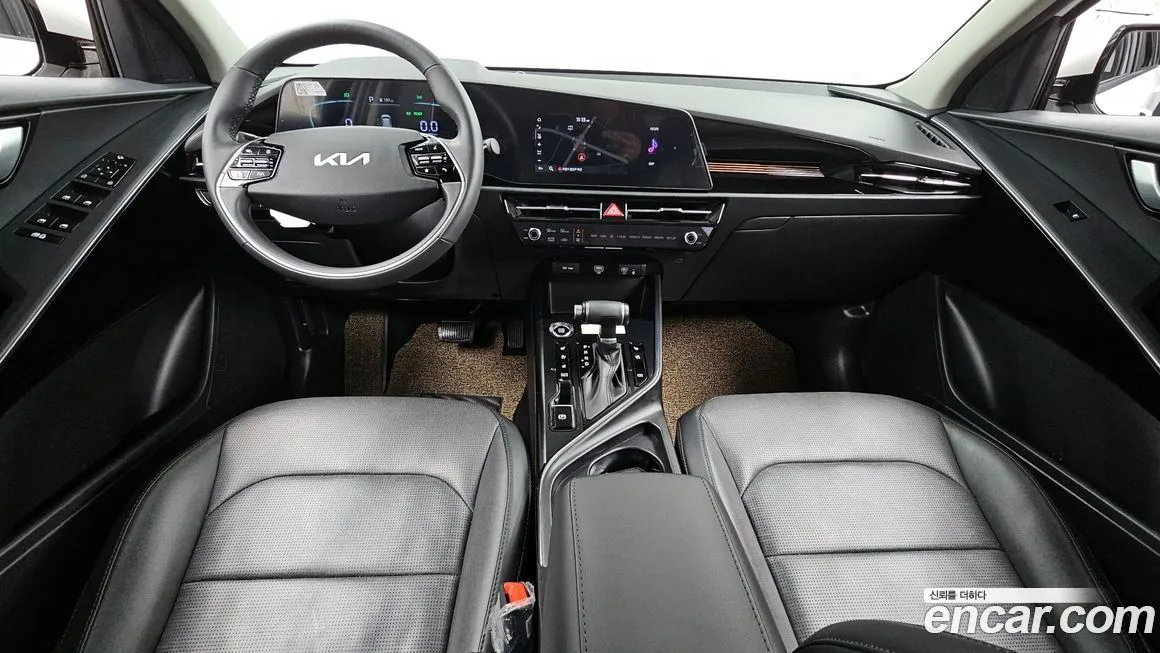 Kia Niro — фото 10