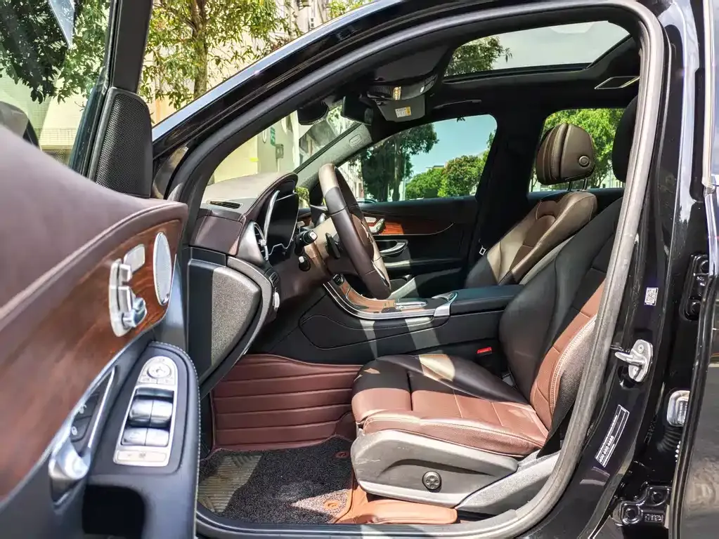 Mercedes-Benz GLC 2021 из CN, фото 4