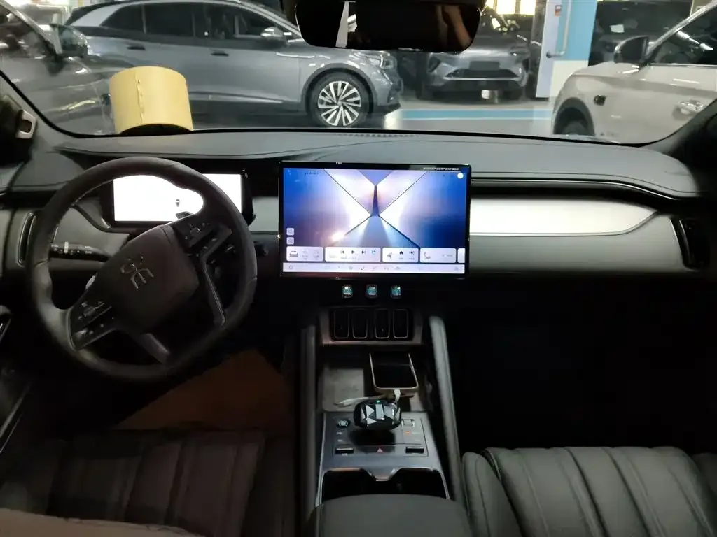 BYD L EV 2025 из CN, фото 2