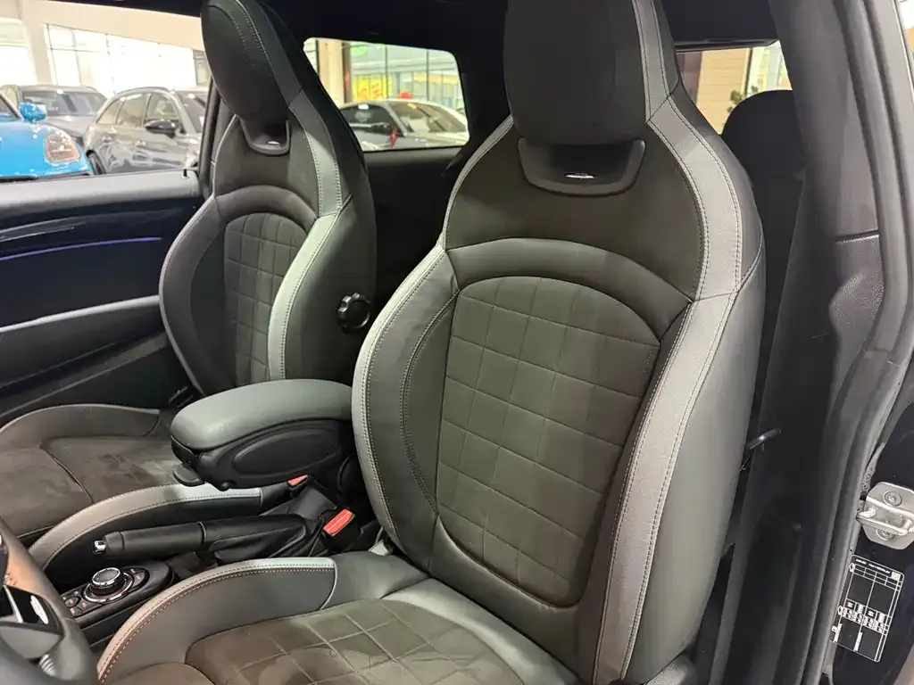 MINI JCW (John Cooper Works) 2022 из CN, фото 4