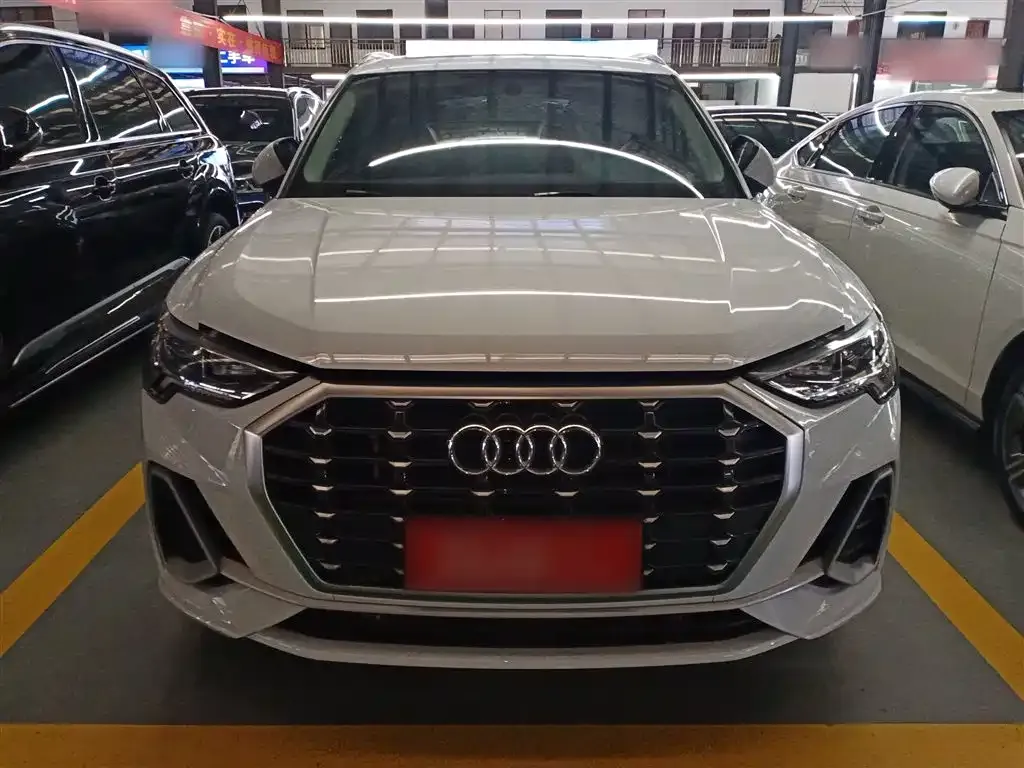 Audi Q3 2023 из CN, фото 5