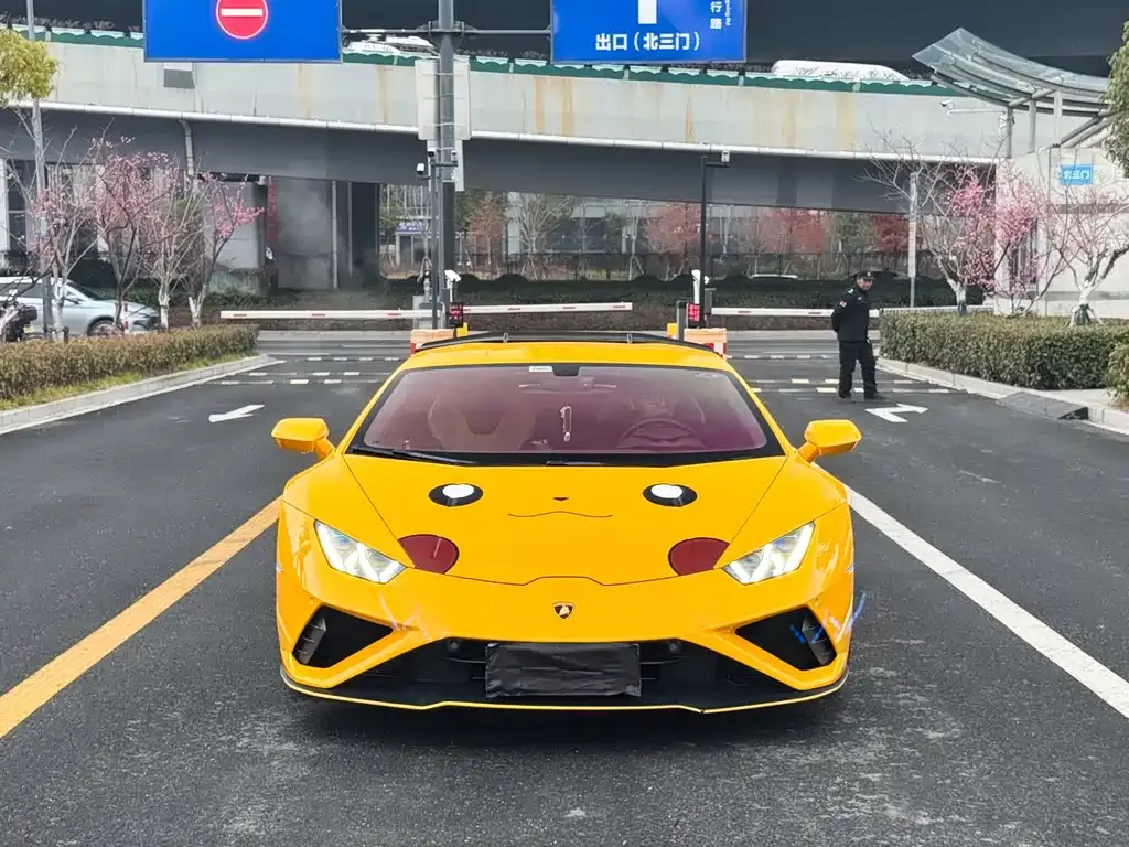Lamborghini Huracan 2023 из CN, фото 1
