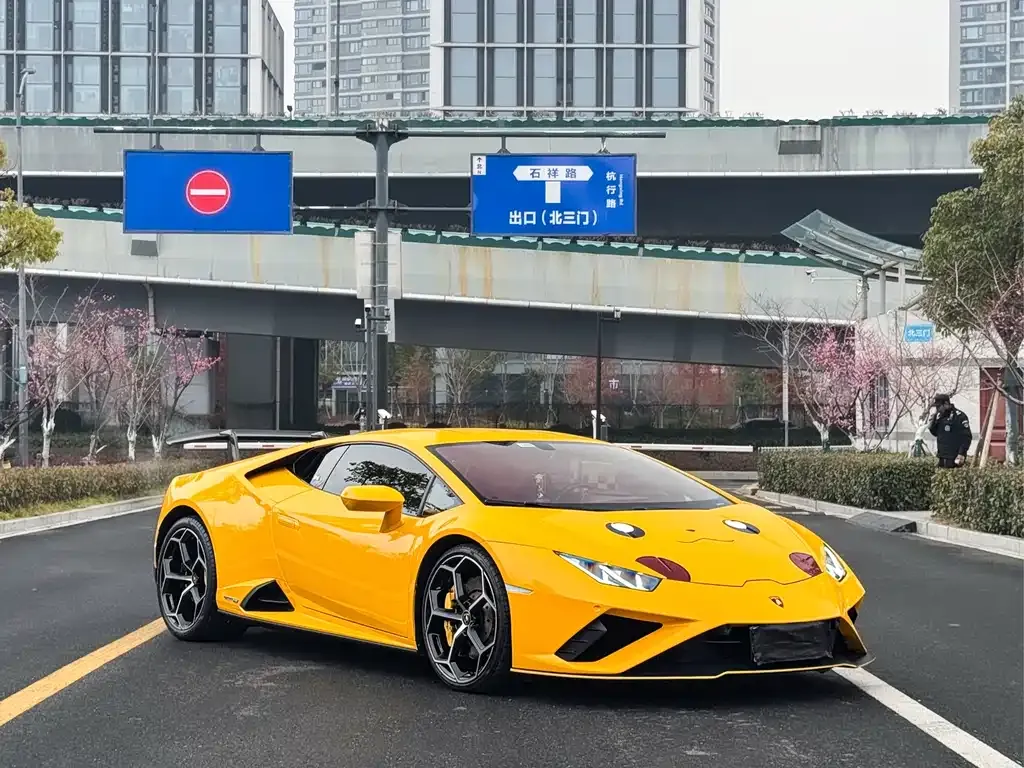 Lamborghini Huracan 2023 из CN, фото 6