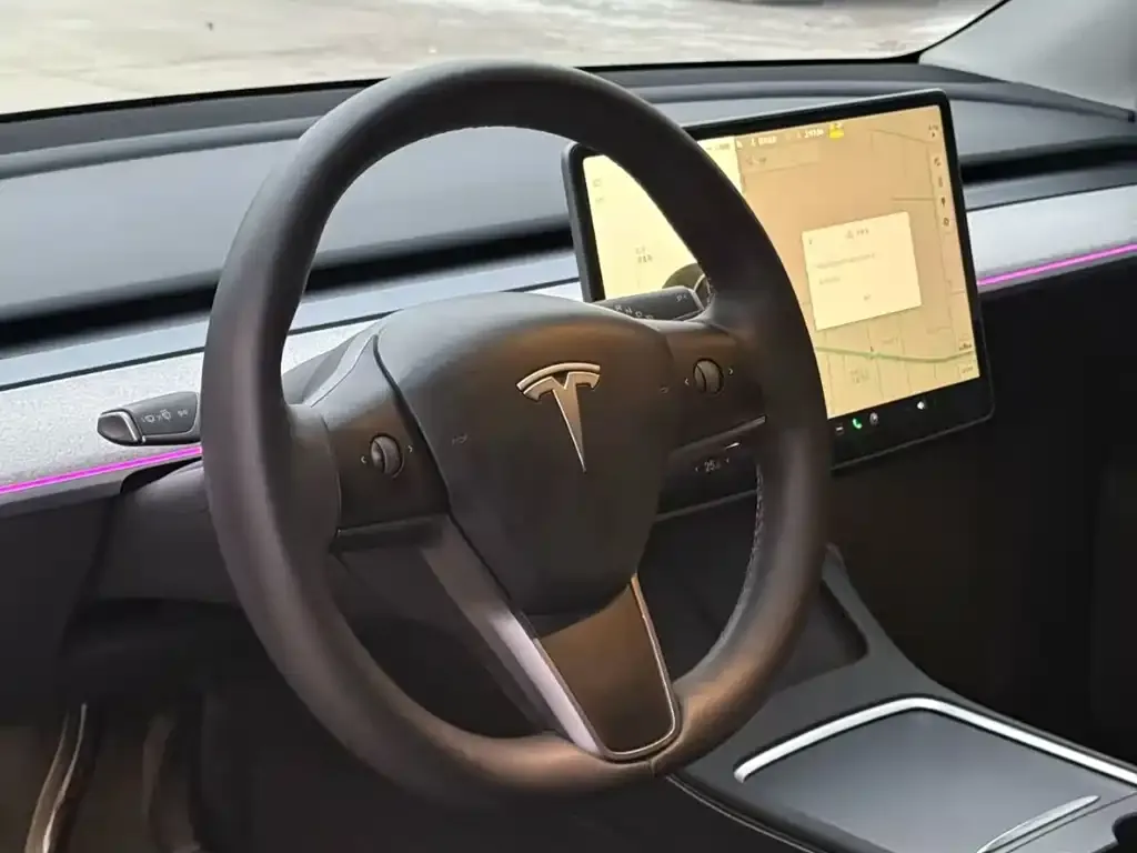 Tesla Model Y 2024 из CN, фото 8