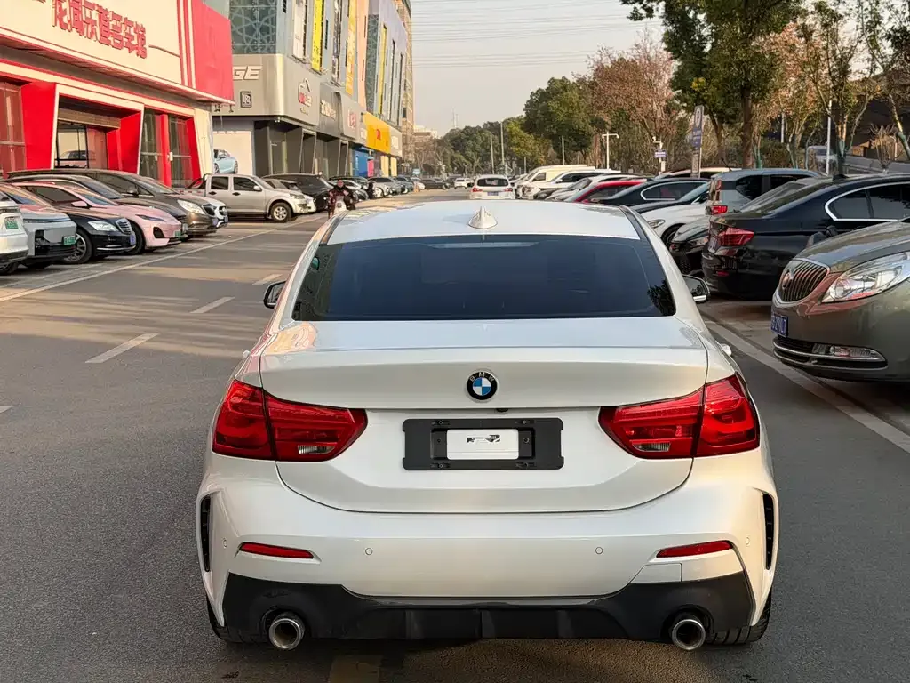 BMW 1 Series 2021 из CN, фото 4