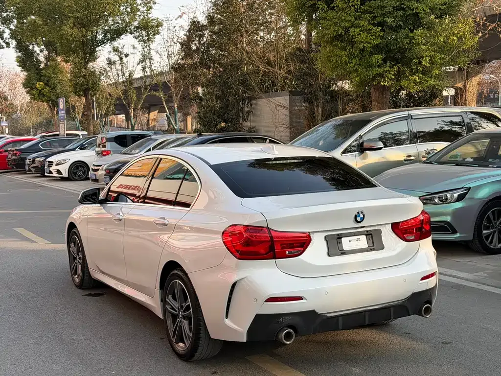 BMW 1 Series 2021 из CN, фото 7