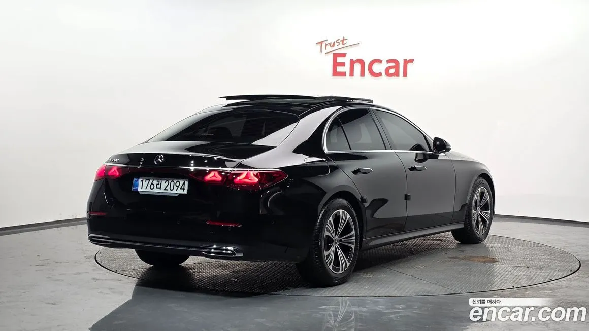 Mercedes-Benz E-Class 2025 из KR, фото 4