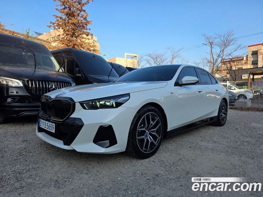 BMW 5-Series 2025 из KR, фото 6