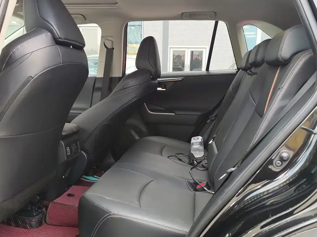 Toyota Wildlander 2025 из CN, фото 5