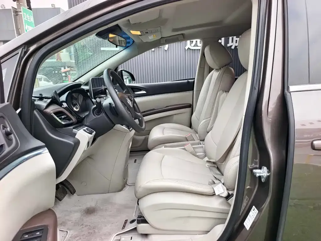 Buick GL8 2024 из CN, фото 6