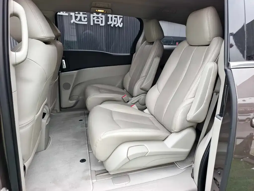 Buick GL8 2024 из CN, фото 2