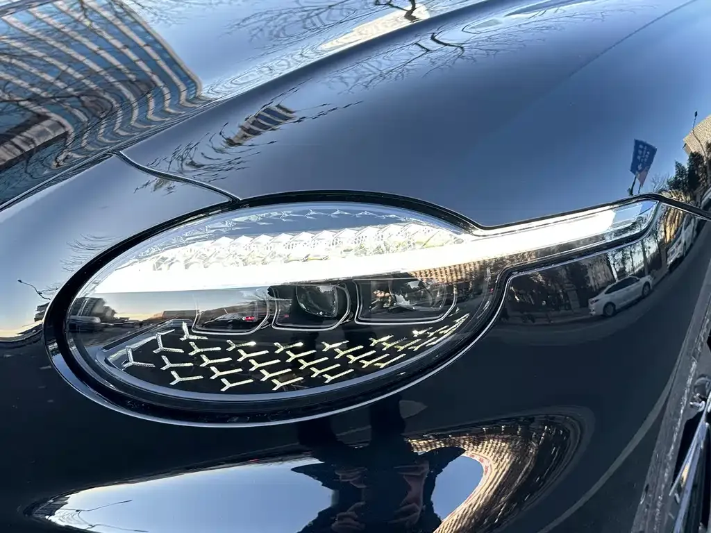 Bentley Continental PHEV 2025 из CN, фото 4