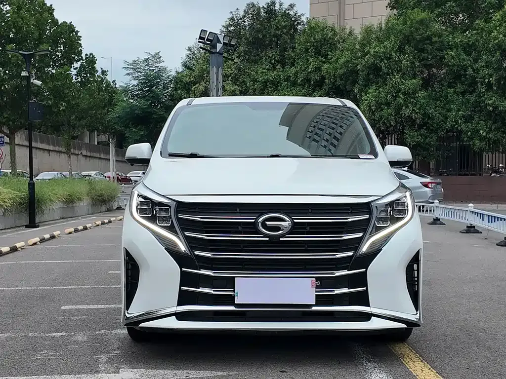 GAC Motor Trumpchi M8 — фото 2