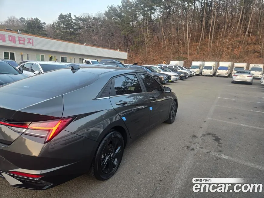 Hyundai AVANTE — фото 2