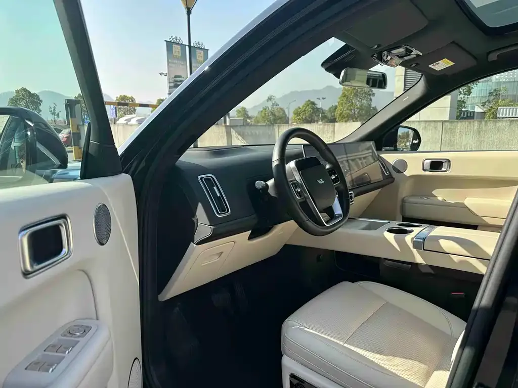 Li Auto L9 2024 из CN, фото 10