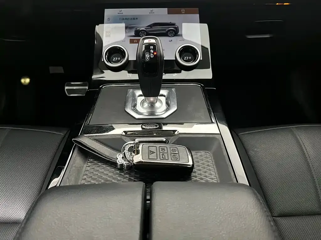 Land Rover Evoque 2023 из CN, фото 10