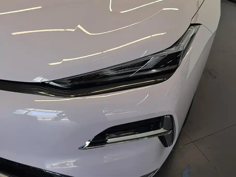Geely Galaxy Xingyao 8 2025 из CN, фото 2