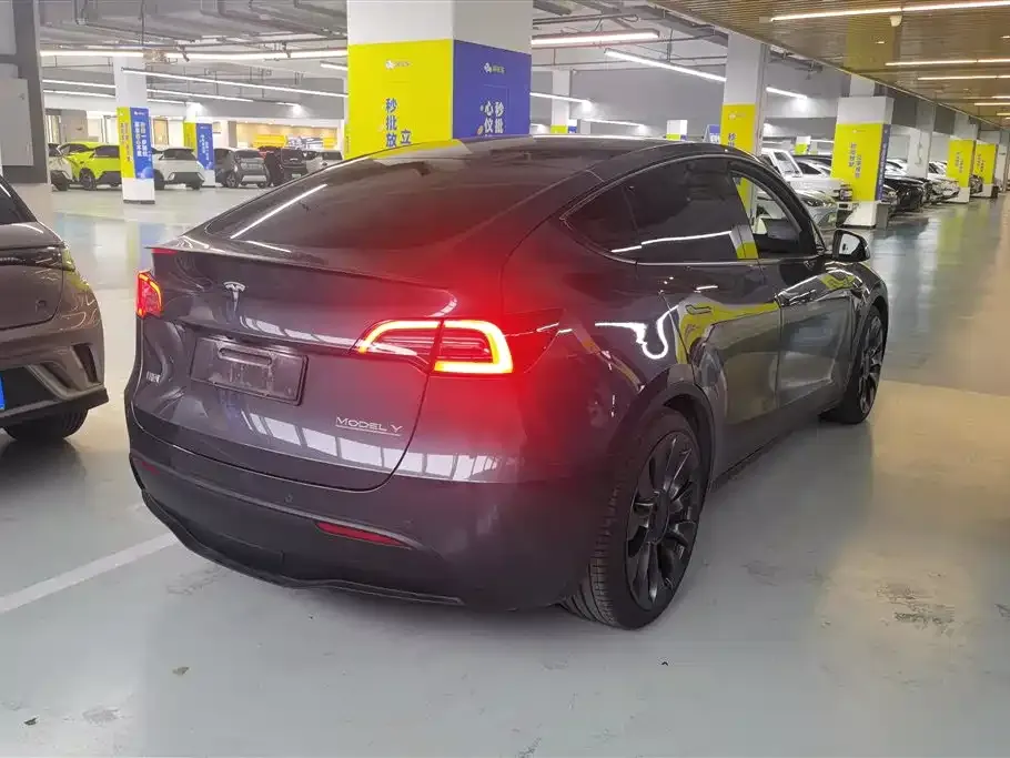 Tesla Model Y 2022 из CN, фото 5